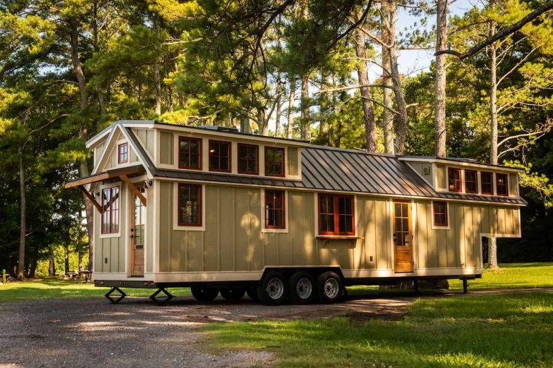500 Sq Ft Tiny House On Wheels - Paint Color Ideas