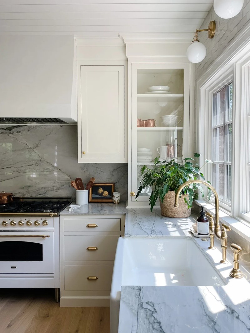 Sherwin Williams Creamy Kitchen Paint Color Ideas